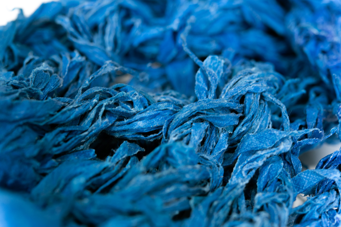  Waves [#SS25SC006] 2025, Oil, Glue, Varnish, and Non-Woven Fabrics on Stone Powder Clay, approx. 4.1 x 34 x 10 in. / approx. 10.5 x 86 x 25.5 cm